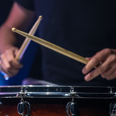 Acouphènes et baisse de l’audition chez un musicien professionnel